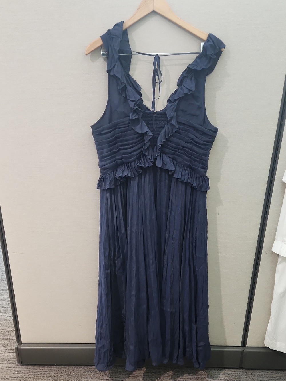 Cinq A Sept Calloway Ruffled Midi Dress Size 16 - Picture 5 of 15